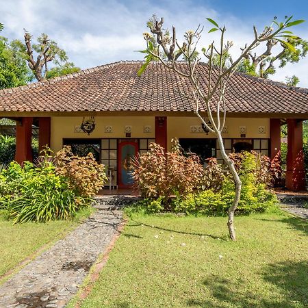 Taman Sari Bali Resort And Spa Пемутеран Екстер'єр фото