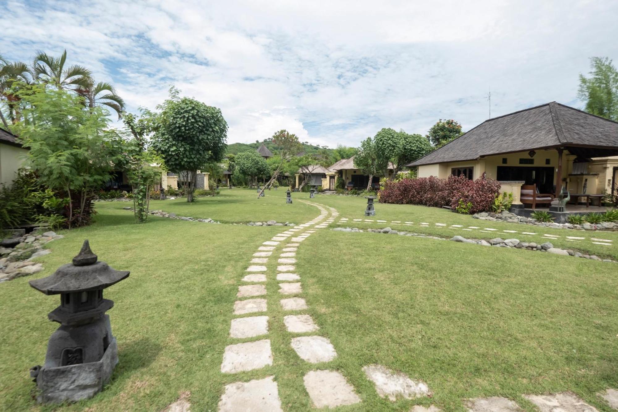 Taman Sari Bali Resort And Spa Пемутеран Екстер'єр фото